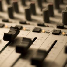 مجوز تک آهنگ و آلبوم موسیقی