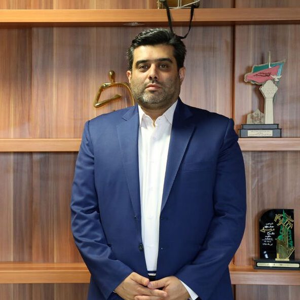 5429167 محمد اللهیاری فومنی مدیر کل دفتر امور موسیقی